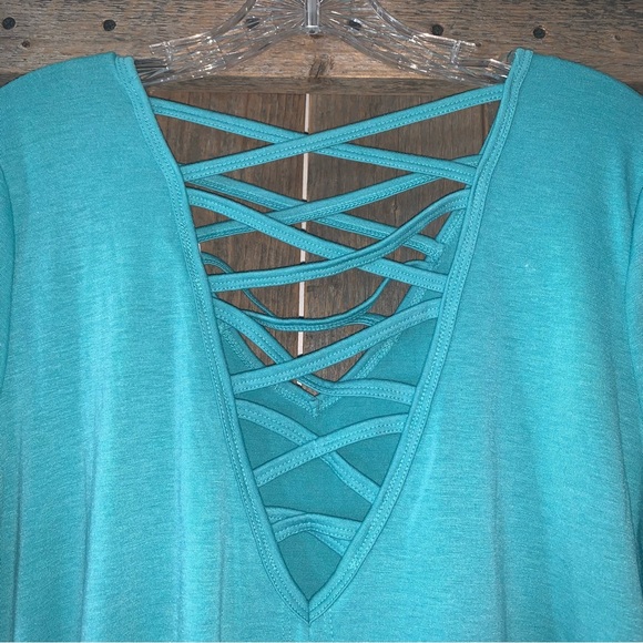 Women’s L BALANCE COLLECTION Aqua Green Fitness Active L/S Strappy V YOGA Top - Picture 9 of 14